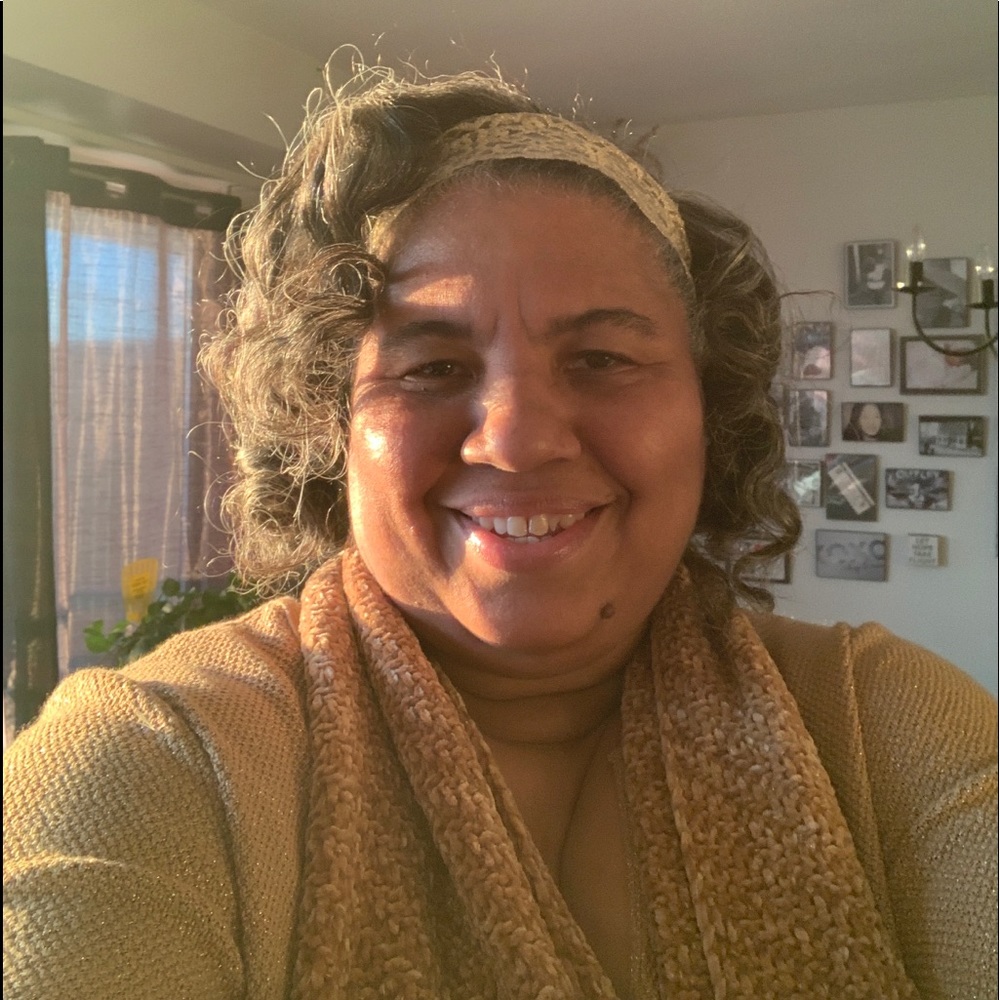Meet your Posher, Candace